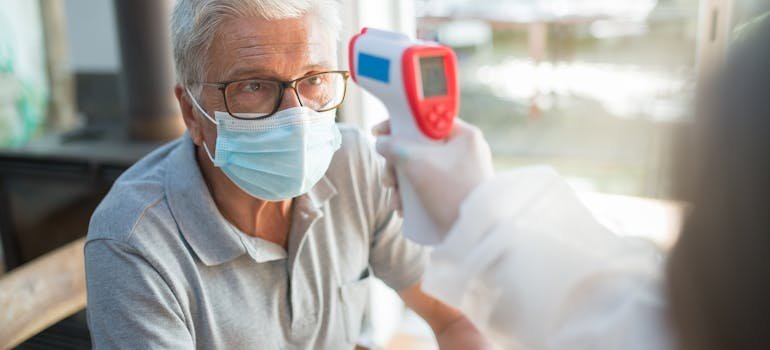 A senior man and a doctor 