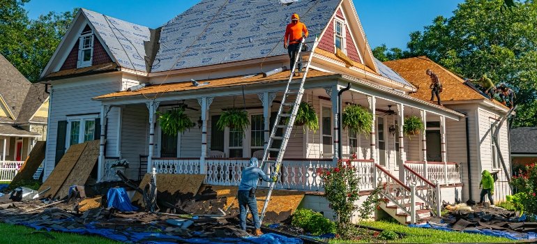 Historic home roof replacement in Weatherford, highlighting reasons people may choose to relocate to a no-income-tax state.