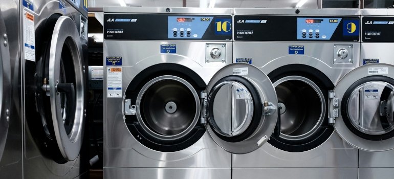 Laundry machines 